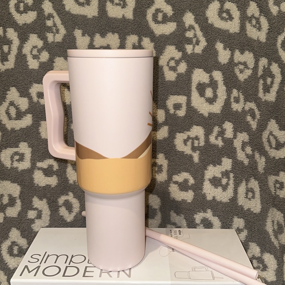Simple Modern TREK 40oz Tumbler in Rise and Shine 😍 New 🆕 & Never Used ❣… - Picture 4 of 17